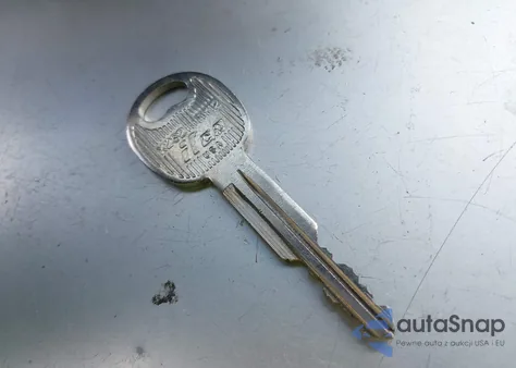 2005 Kia Sorento Ex/Lx from USA, damaged, VIN KNDJC733855450550